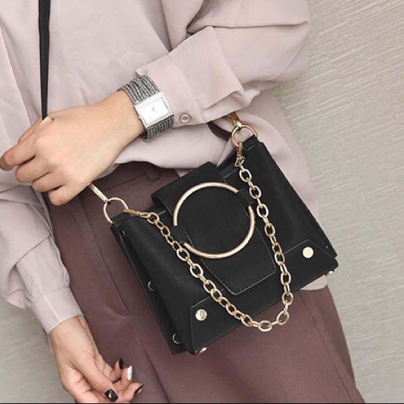 Lush Style Finds Handbags - 🆕 MADRID Metal Chain Crossbody Tote